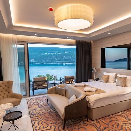 Garni Hotel Kruso Herceg Novi Bagian luar foto