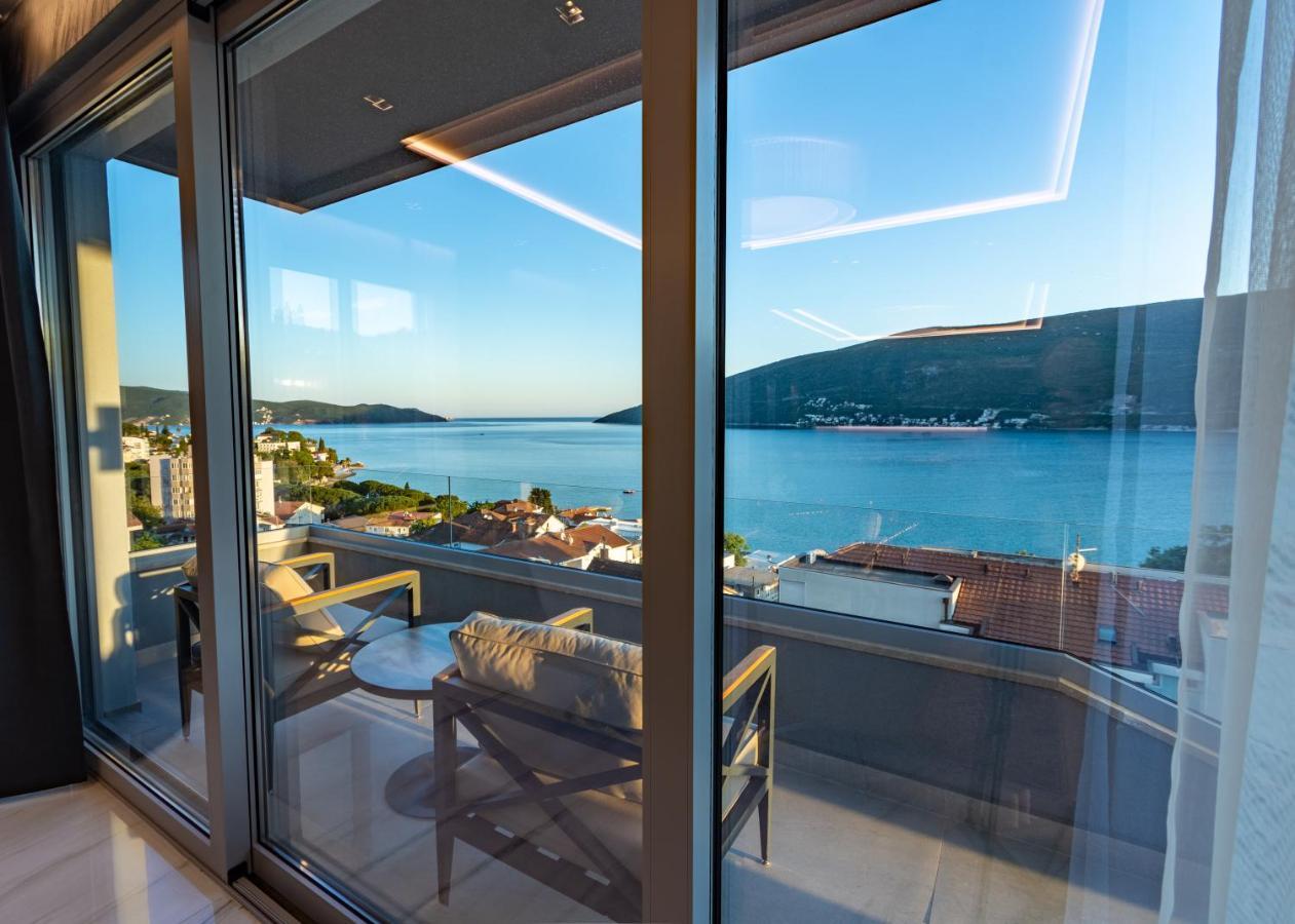 Garni Hotel Kruso Herceg Novi Bagian luar foto