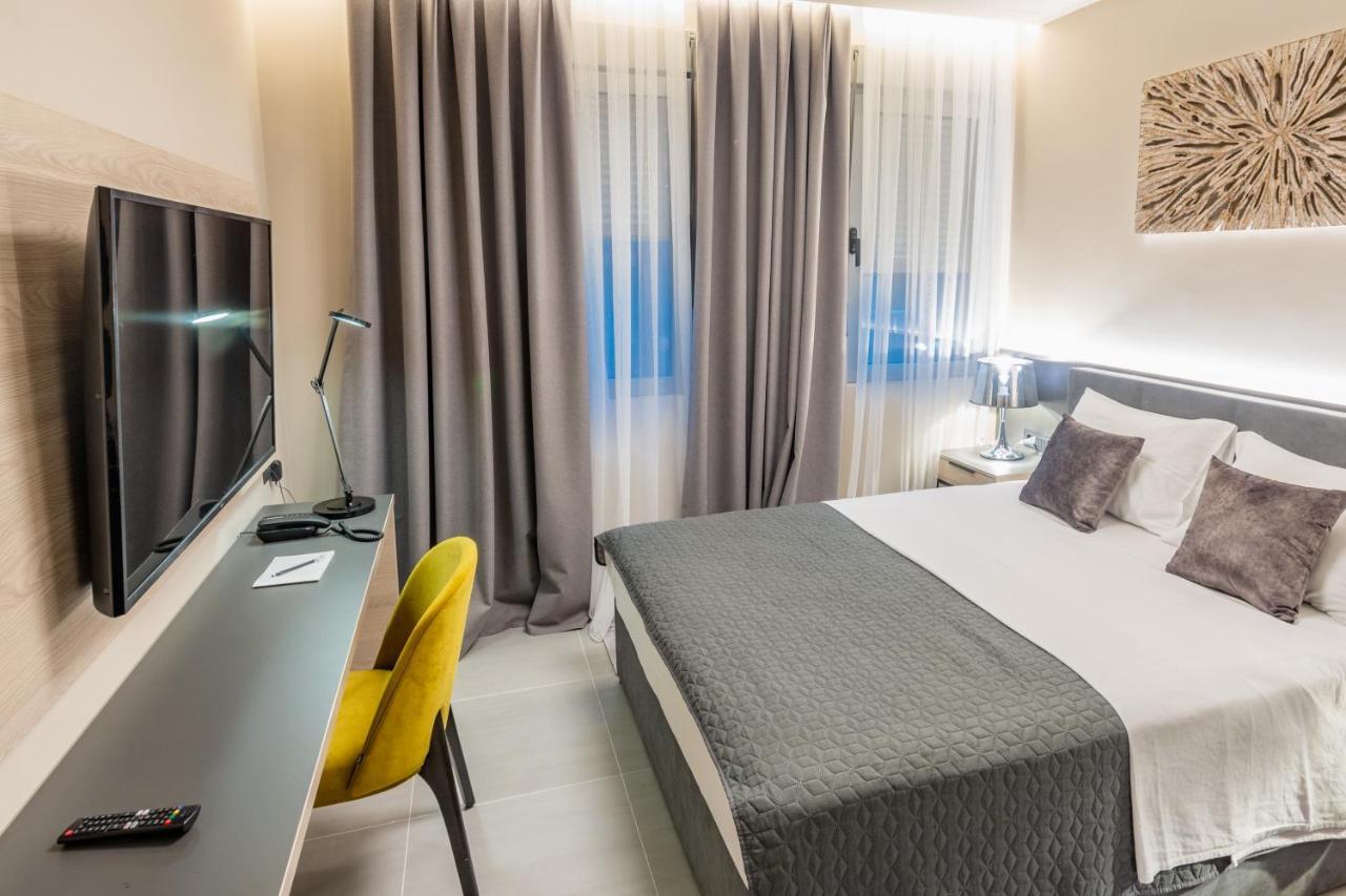 Garni Hotel Kruso Herceg Novi Bagian luar foto