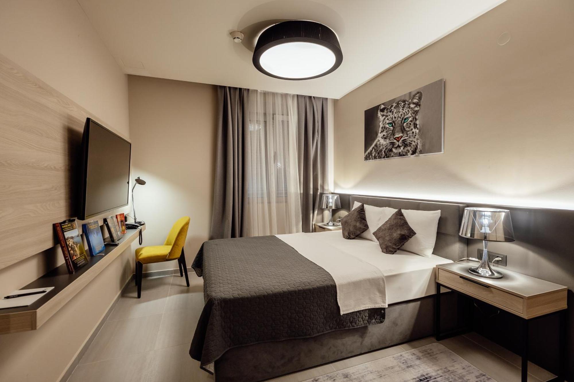 Garni Hotel Kruso Herceg Novi Bagian luar foto