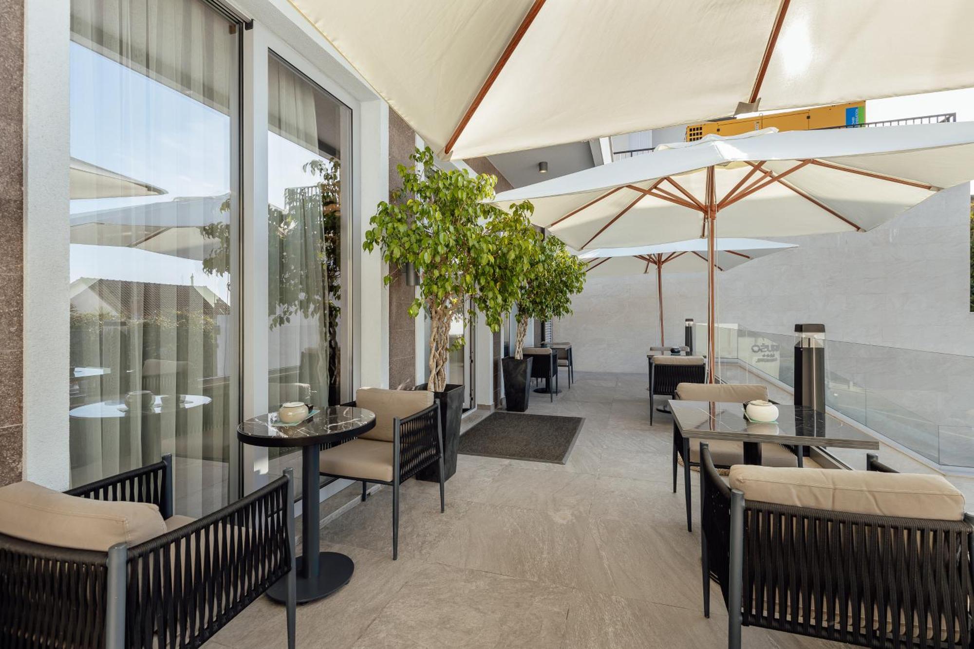 Garni Hotel Kruso Herceg Novi Bagian luar foto