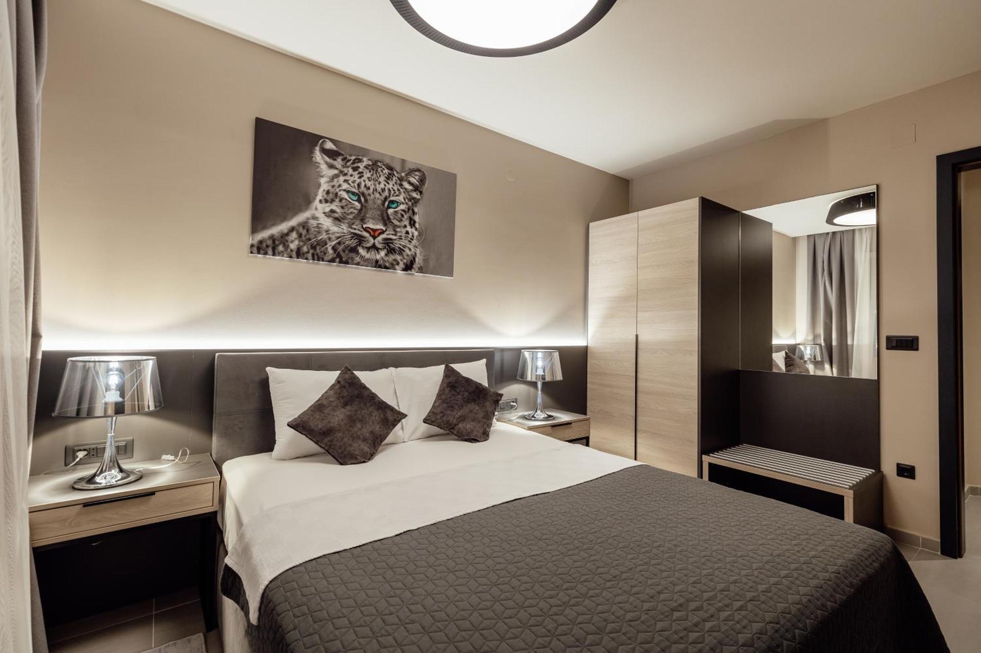 Garni Hotel Kruso Herceg Novi Ruang foto
