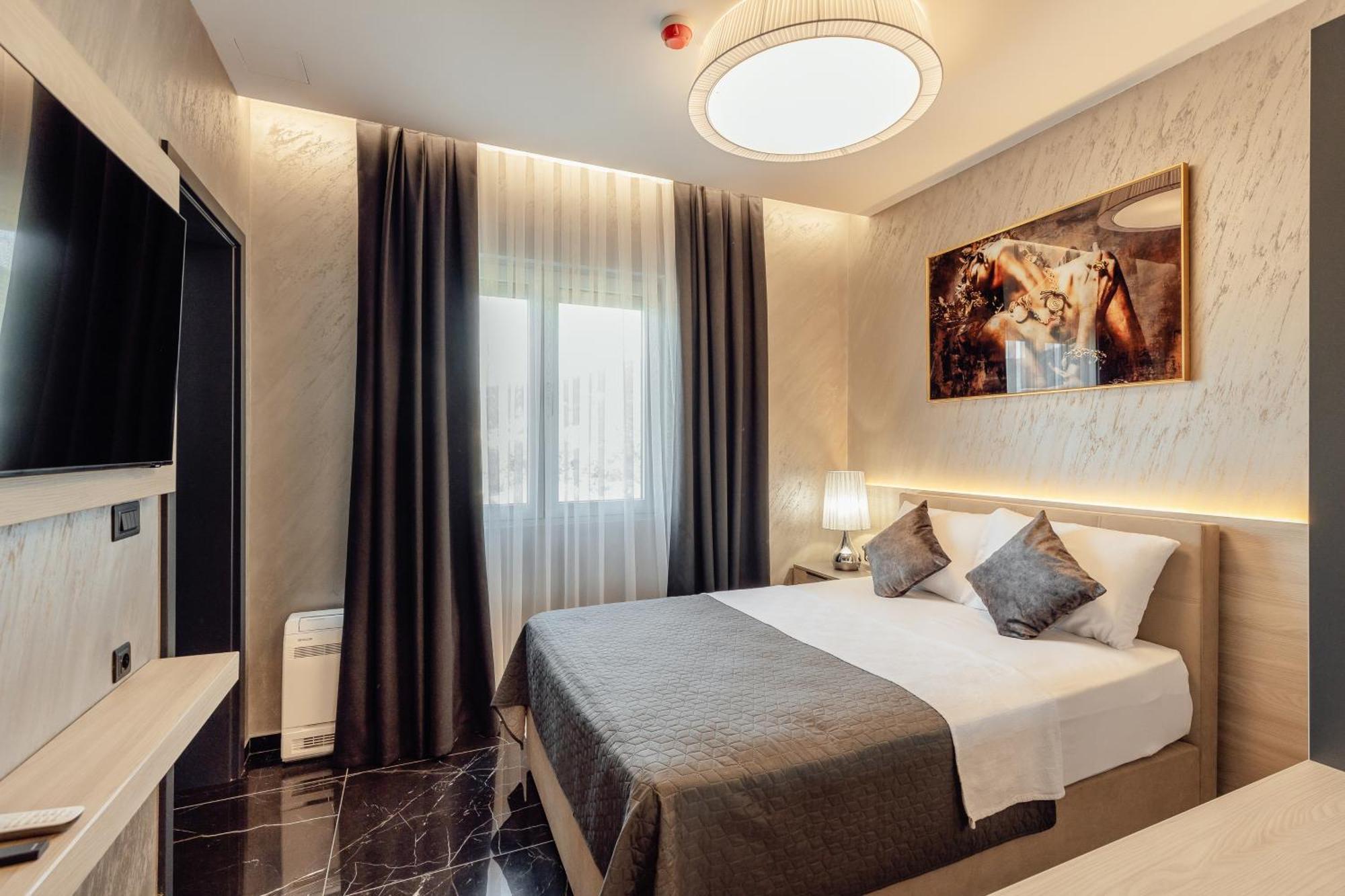 Garni Hotel Kruso Herceg Novi Bagian luar foto
