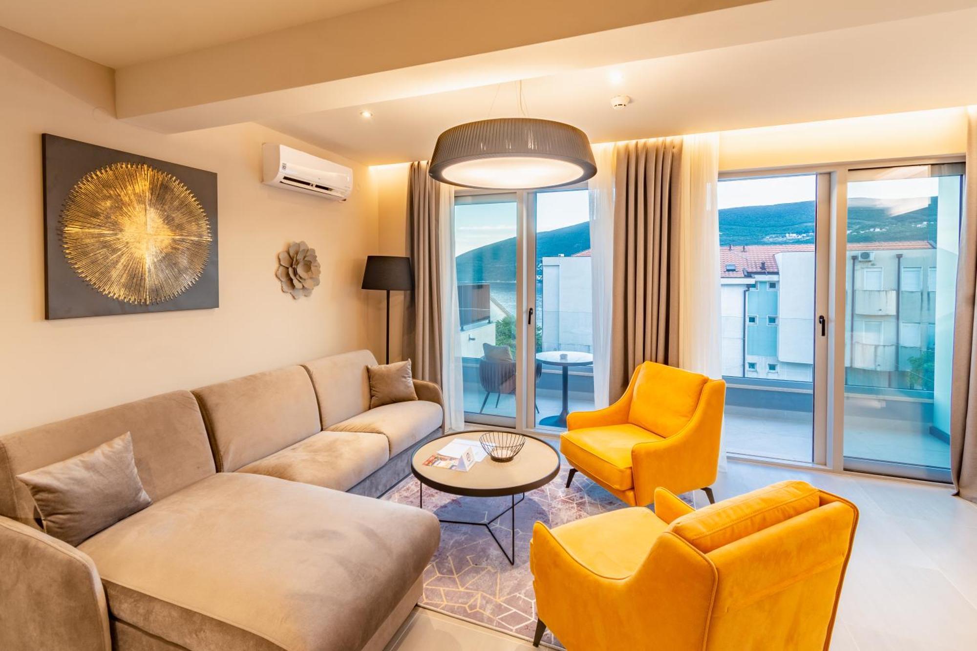 Garni Hotel Kruso Herceg Novi Ruang foto